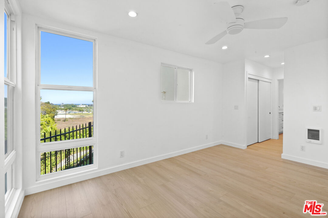 23901 Civic Center Way Unit: 126