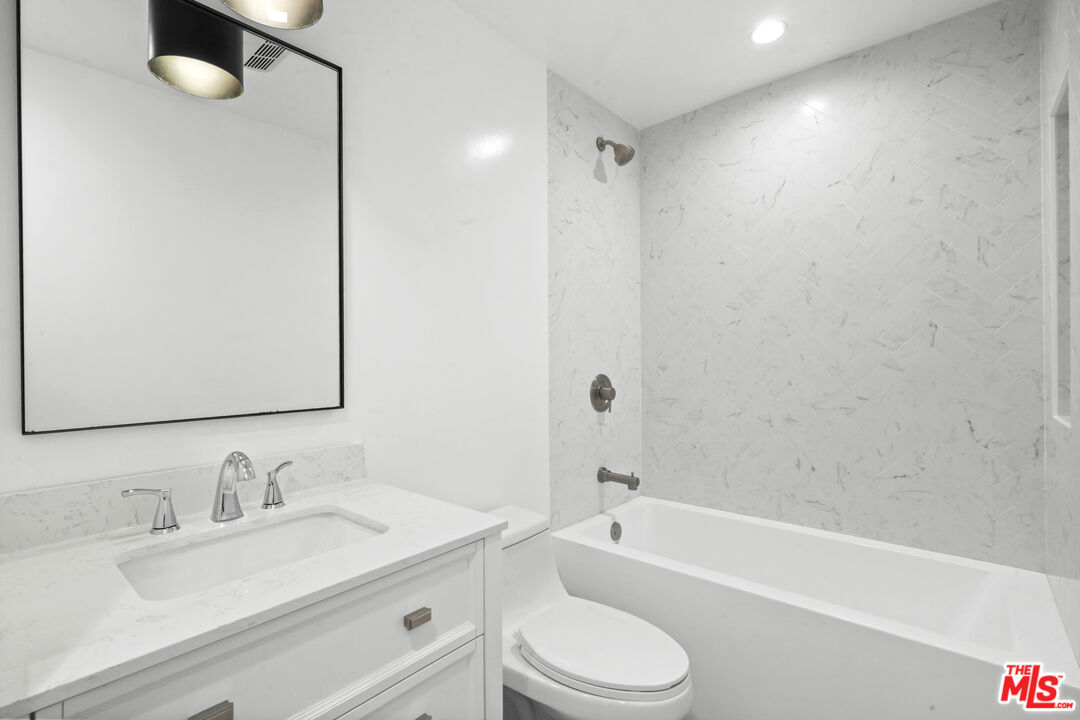 23901 Civic Center Way Unit: 126
