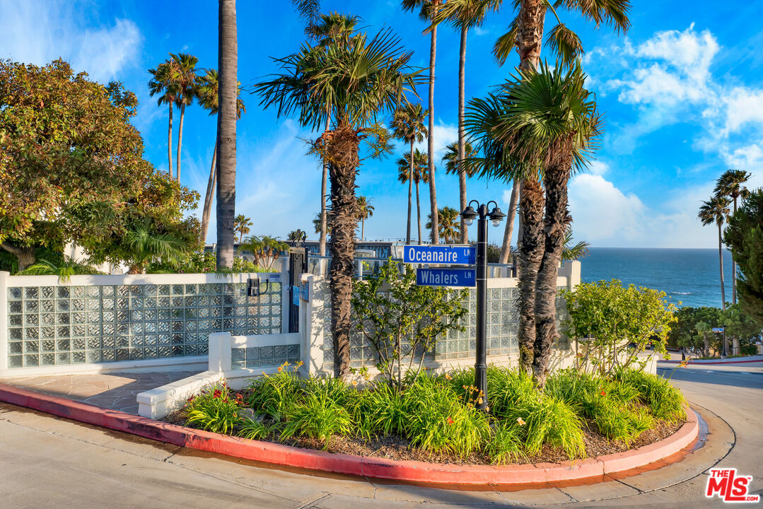 11954 Oceanaire Ln