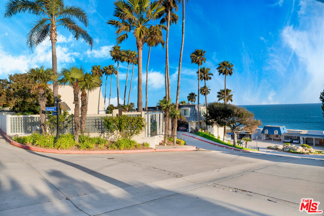11954 Oceanaire Ln