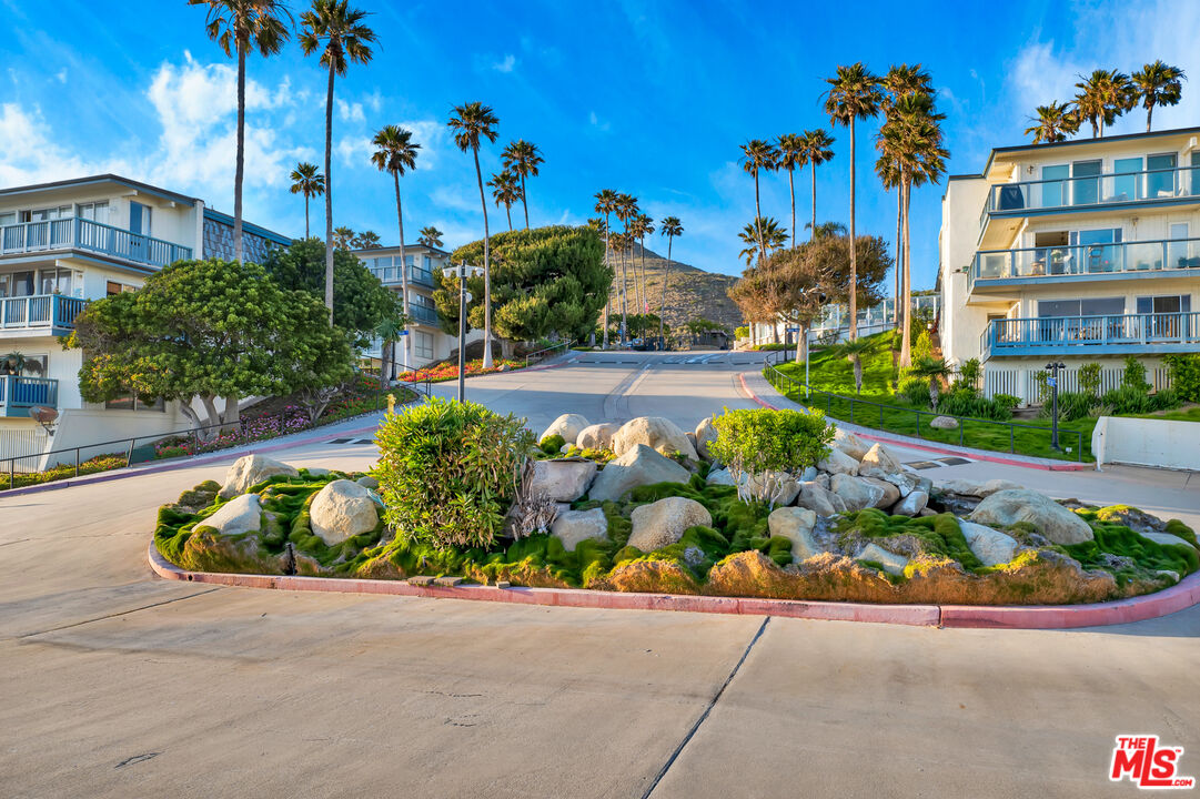 11954 Oceanaire Ln