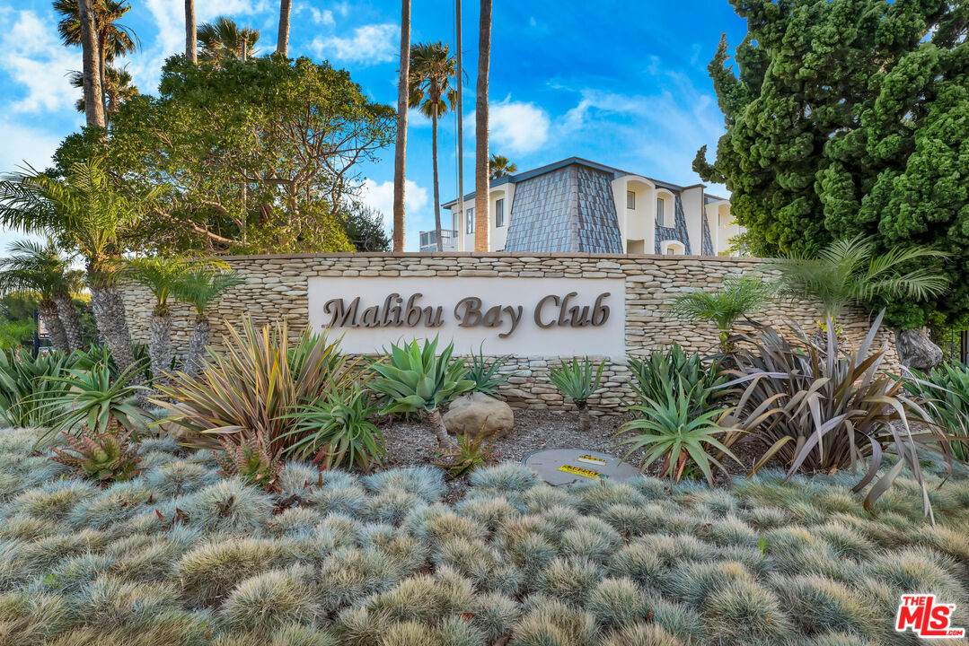 11954 Oceanaire Ln