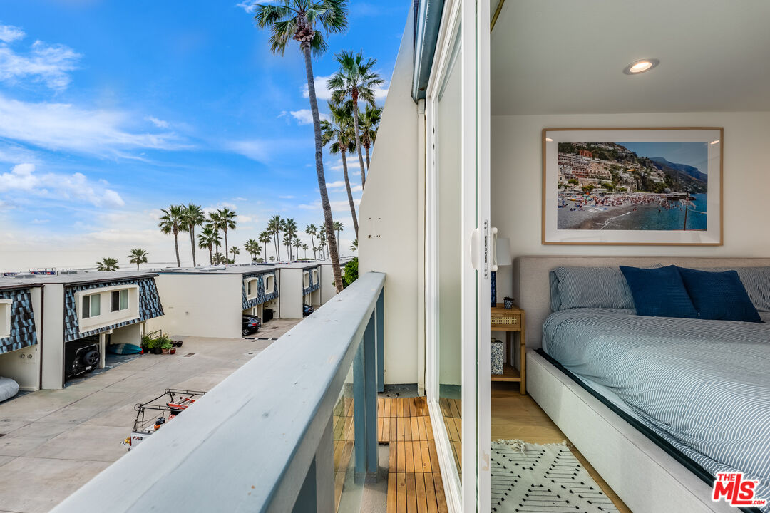 11954 Oceanaire Ln