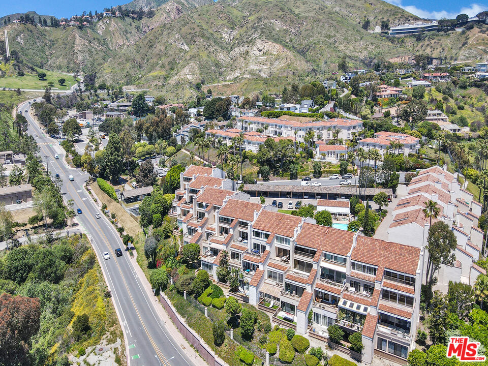 23922 De Ville Way Unit: B