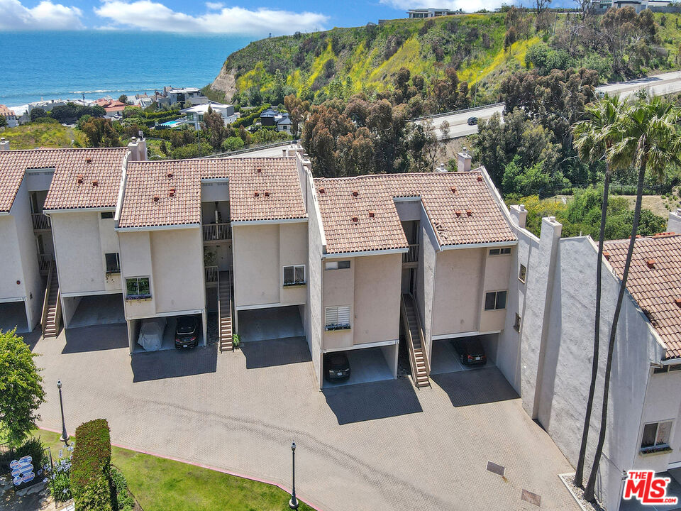 23922 De Ville Way Unit: B