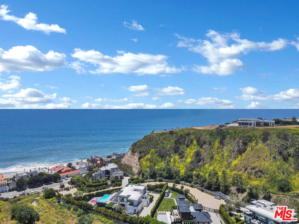 23922 De Ville Way Unit: B