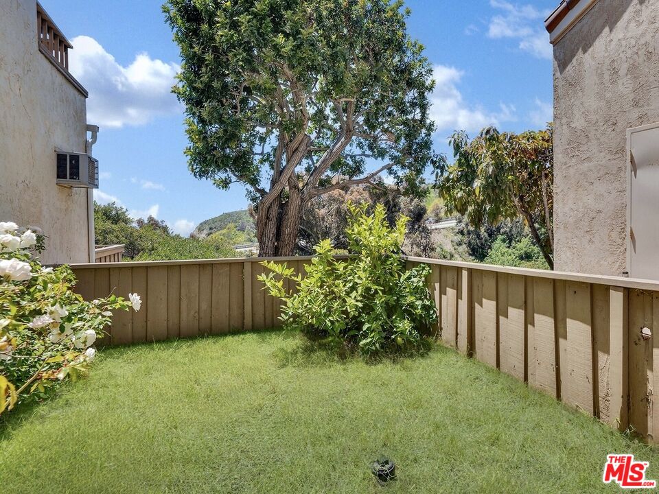 23922 De Ville Way Unit: B