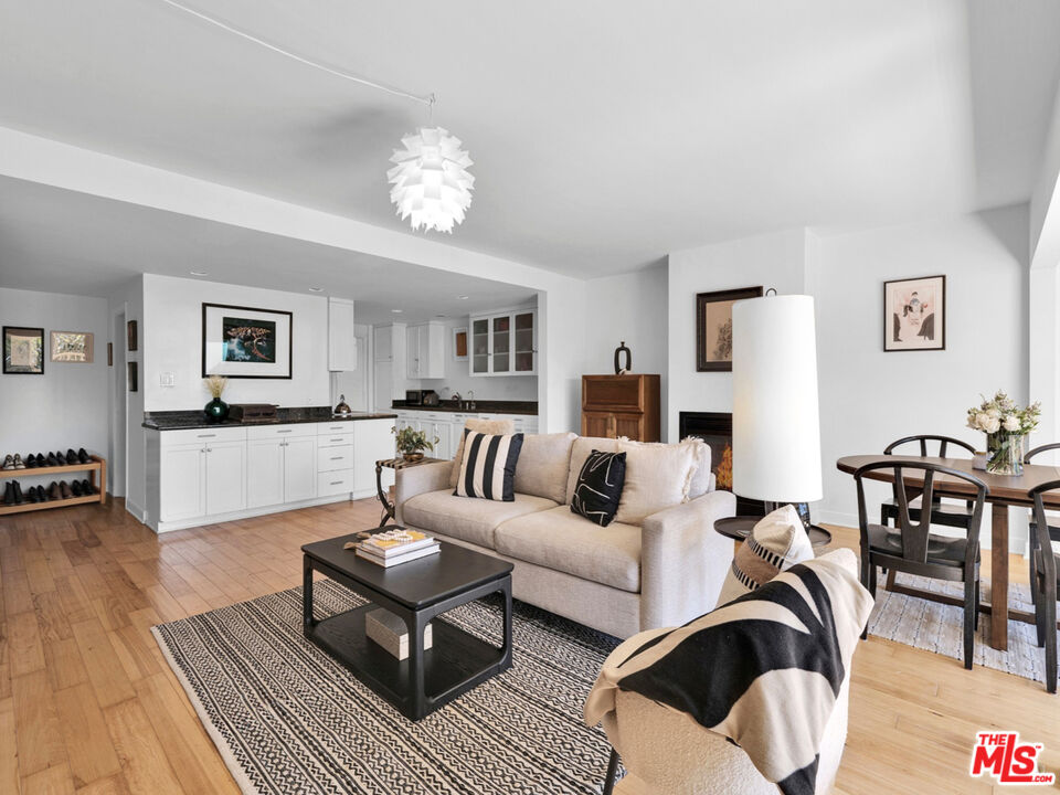 23922 De Ville Way Unit: B