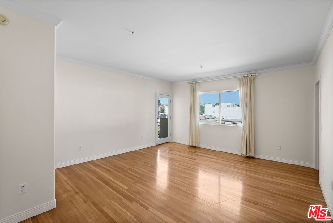 11848 Goshen Ave Unit: 402