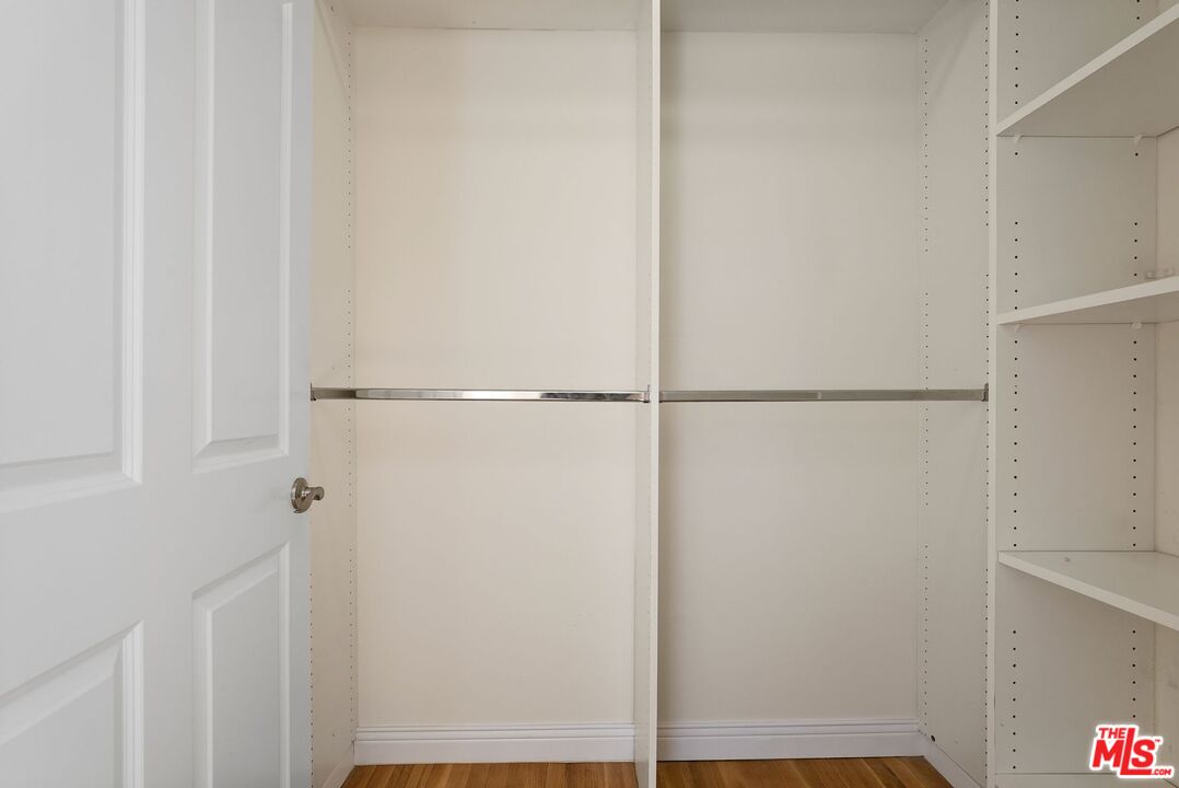 11848 Goshen Ave Unit: 402