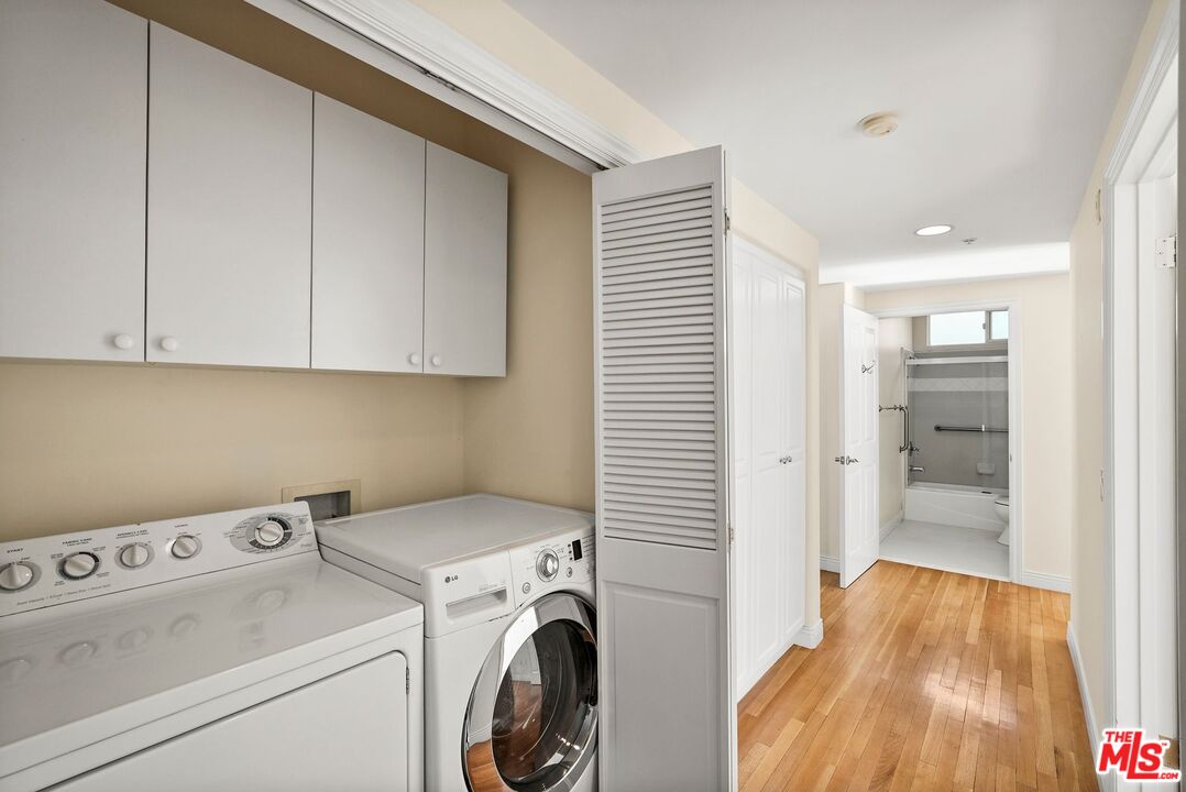 11848 Goshen Ave Unit: 402