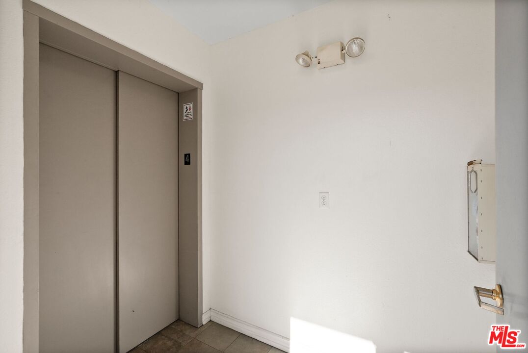 11848 Goshen Ave Unit: 402