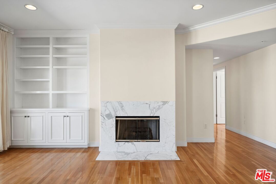 11848 Goshen Ave Unit: 402