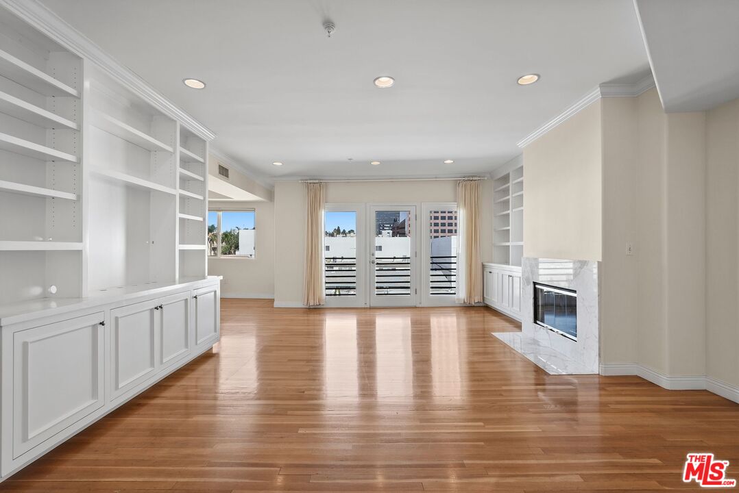 11848 Goshen Ave Unit: 402