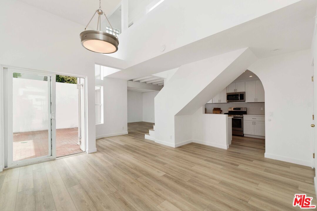 29221 Heathercliff Rd Unit: 4