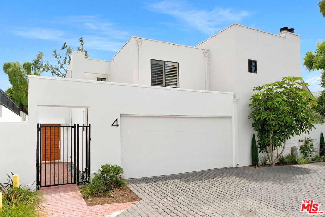 29221 Heathercliff Rd Unit: 4