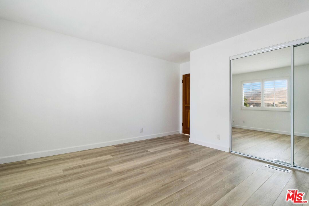 29221 Heathercliff Rd Unit: 4