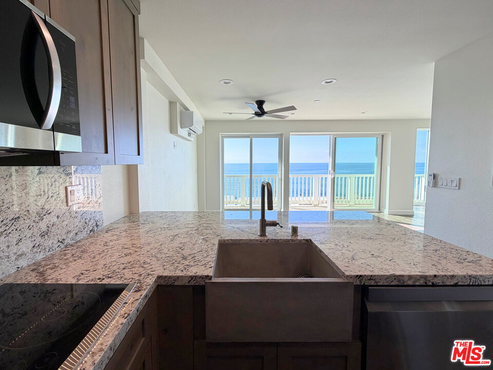 11862 Ebbtide Ln Unit: Upper