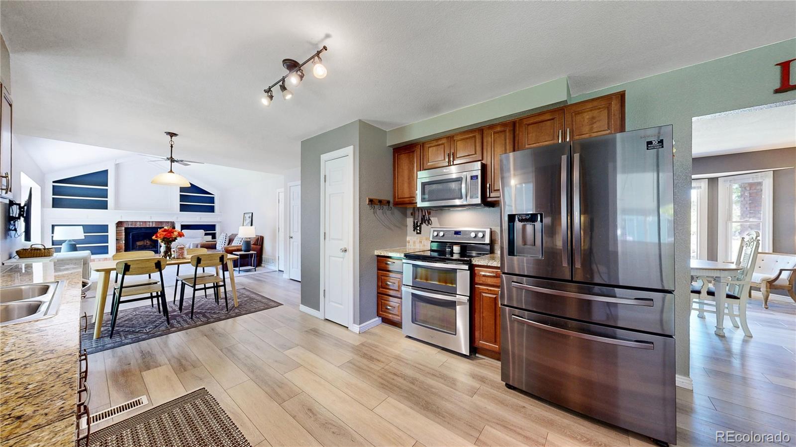 982 E 130th Circle