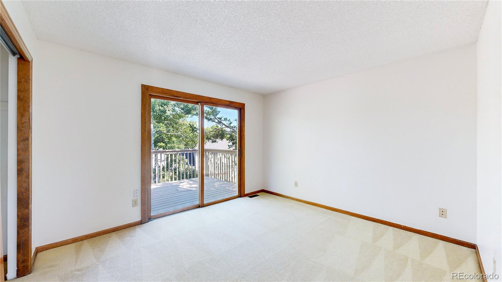 941 E 130th Circle