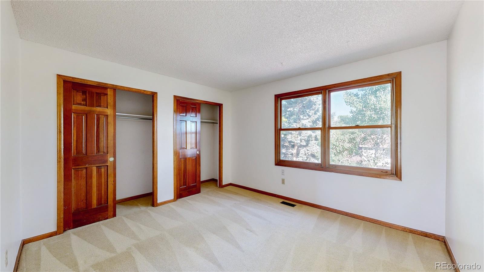 941 E 130th Circle
