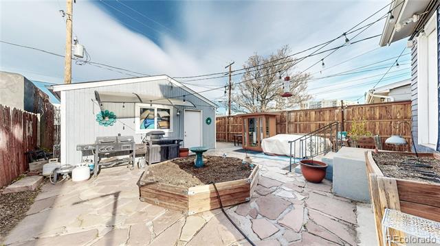 3533 N Marion Street