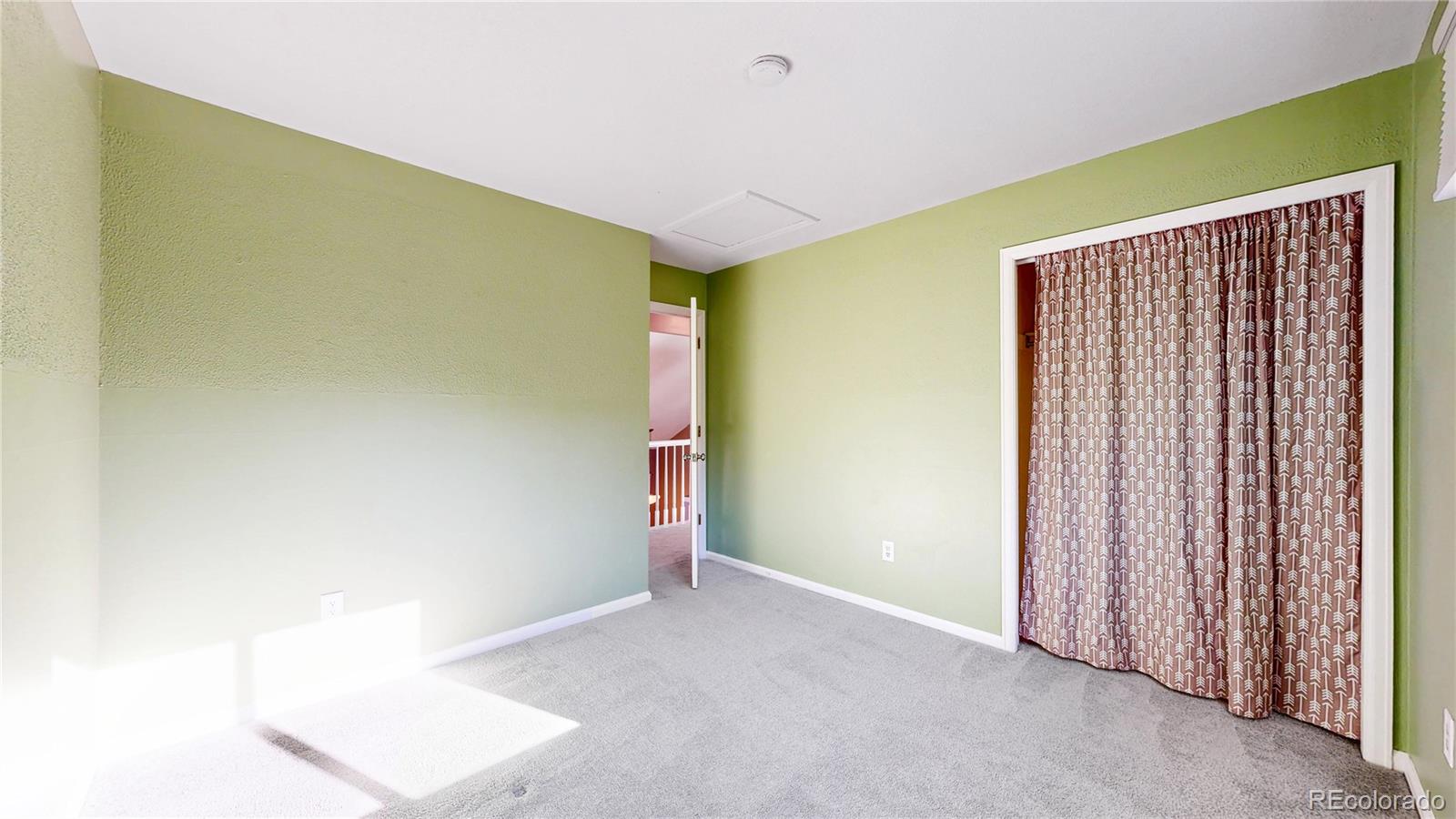 978 E 132nd Drive