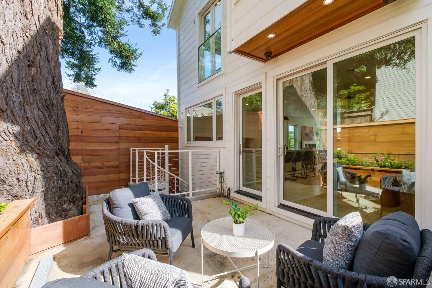 95 Nordhoff Street