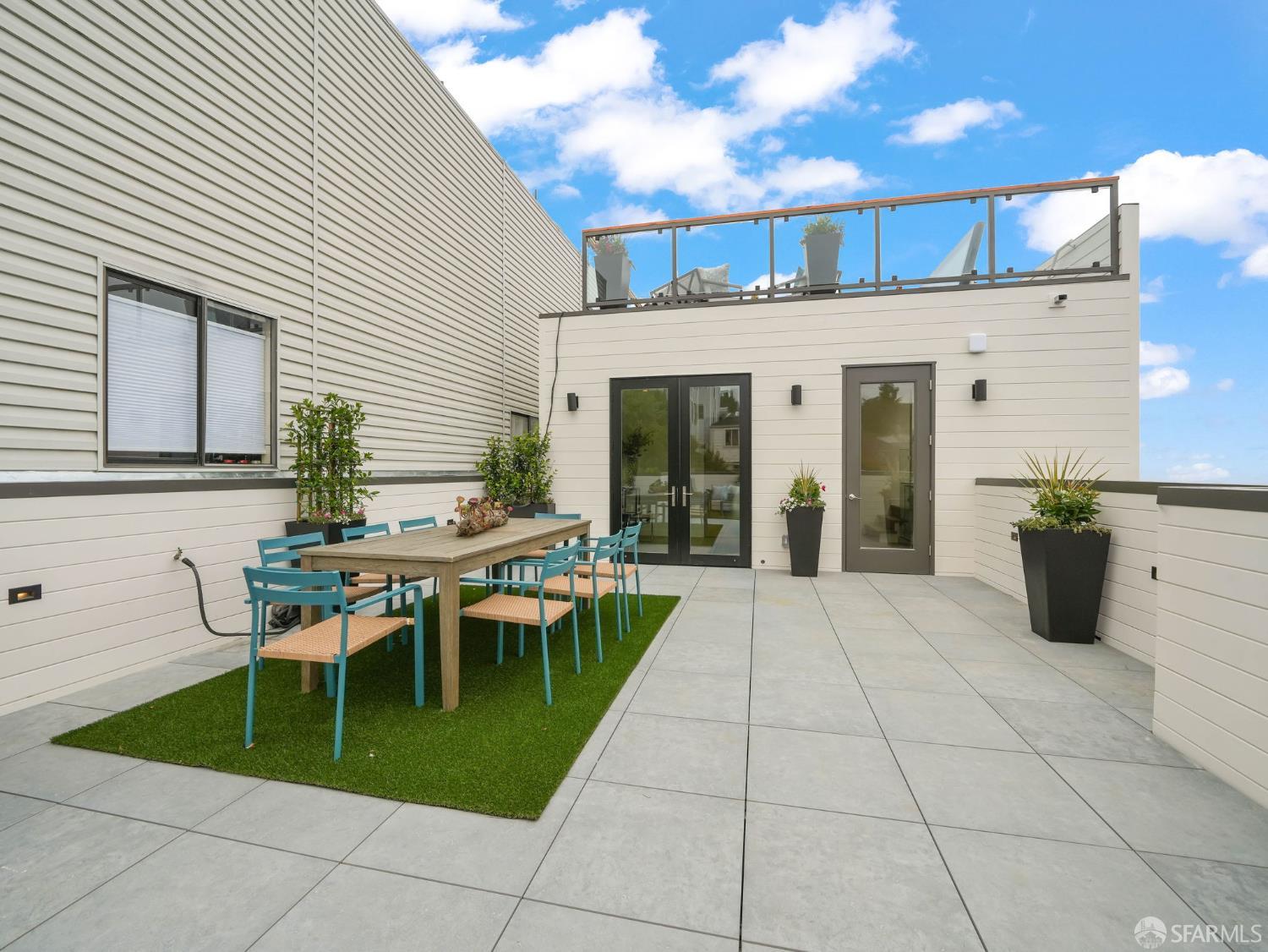 755 Duncan Street