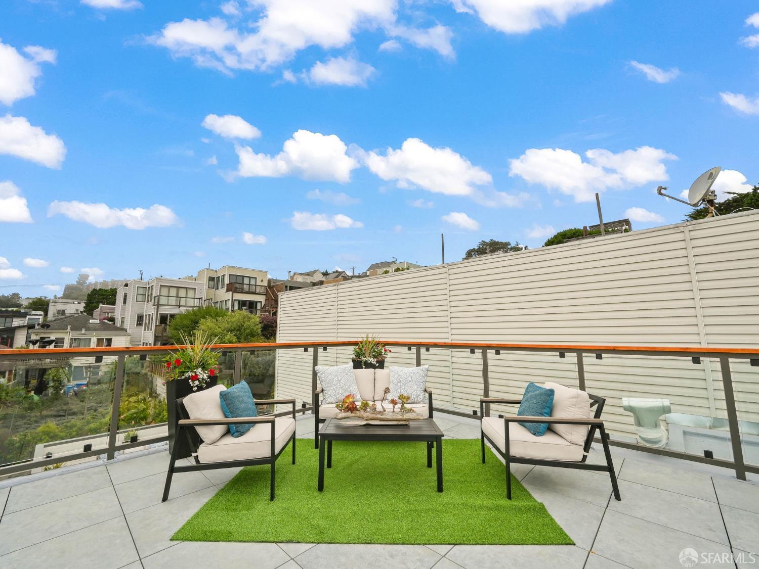 755 Duncan Street
