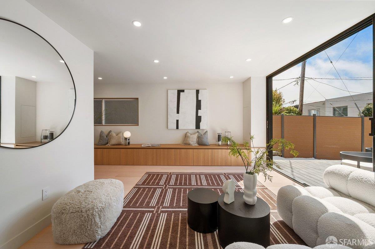 1101 Sloat Boulevard