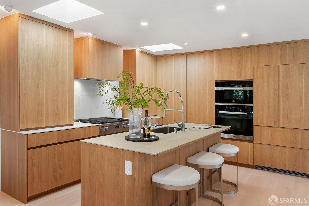 1101 Sloat Boulevard