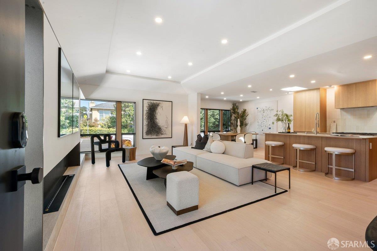 1101 Sloat Boulevard