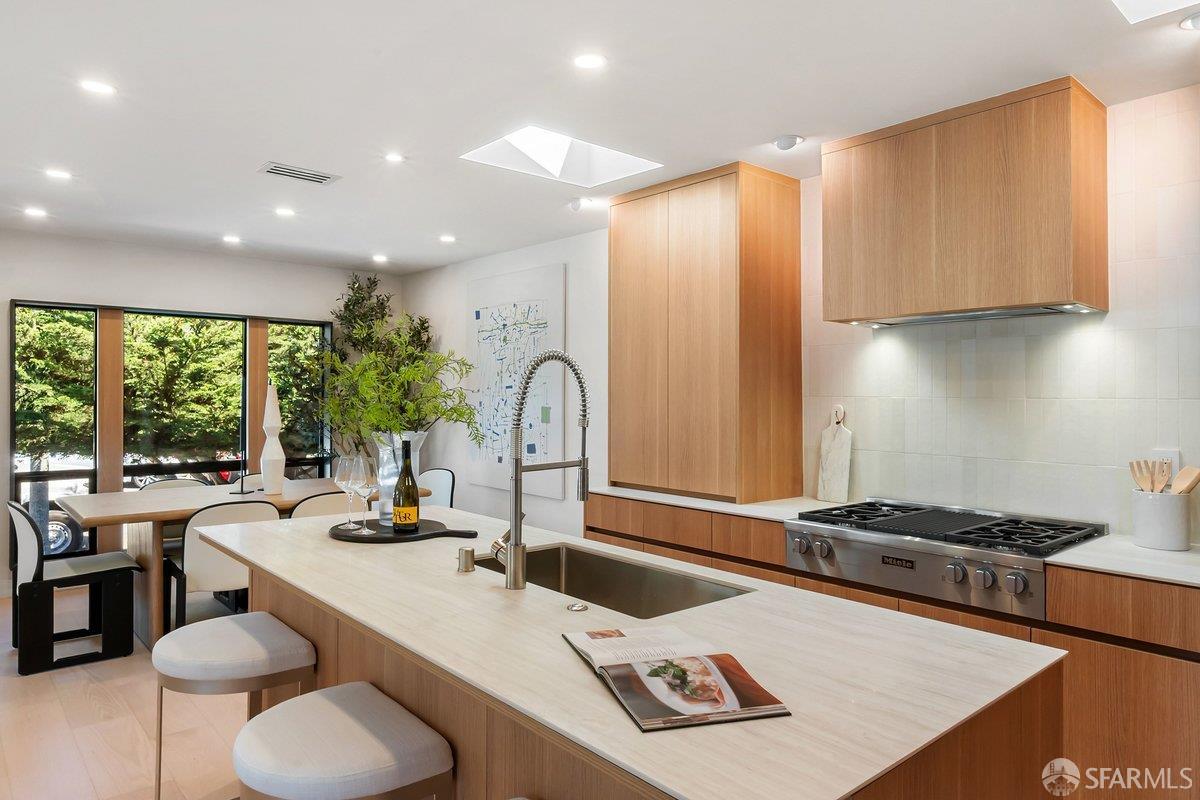 1101 Sloat Boulevard