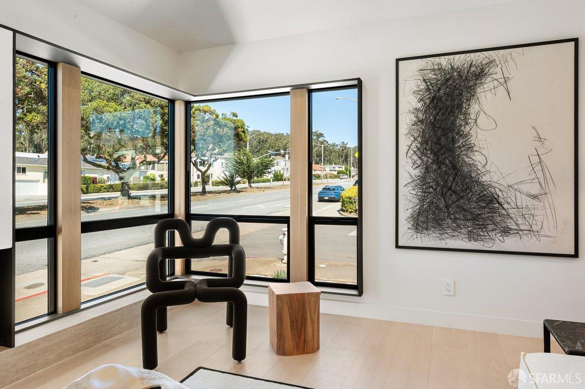 1101 Sloat Boulevard