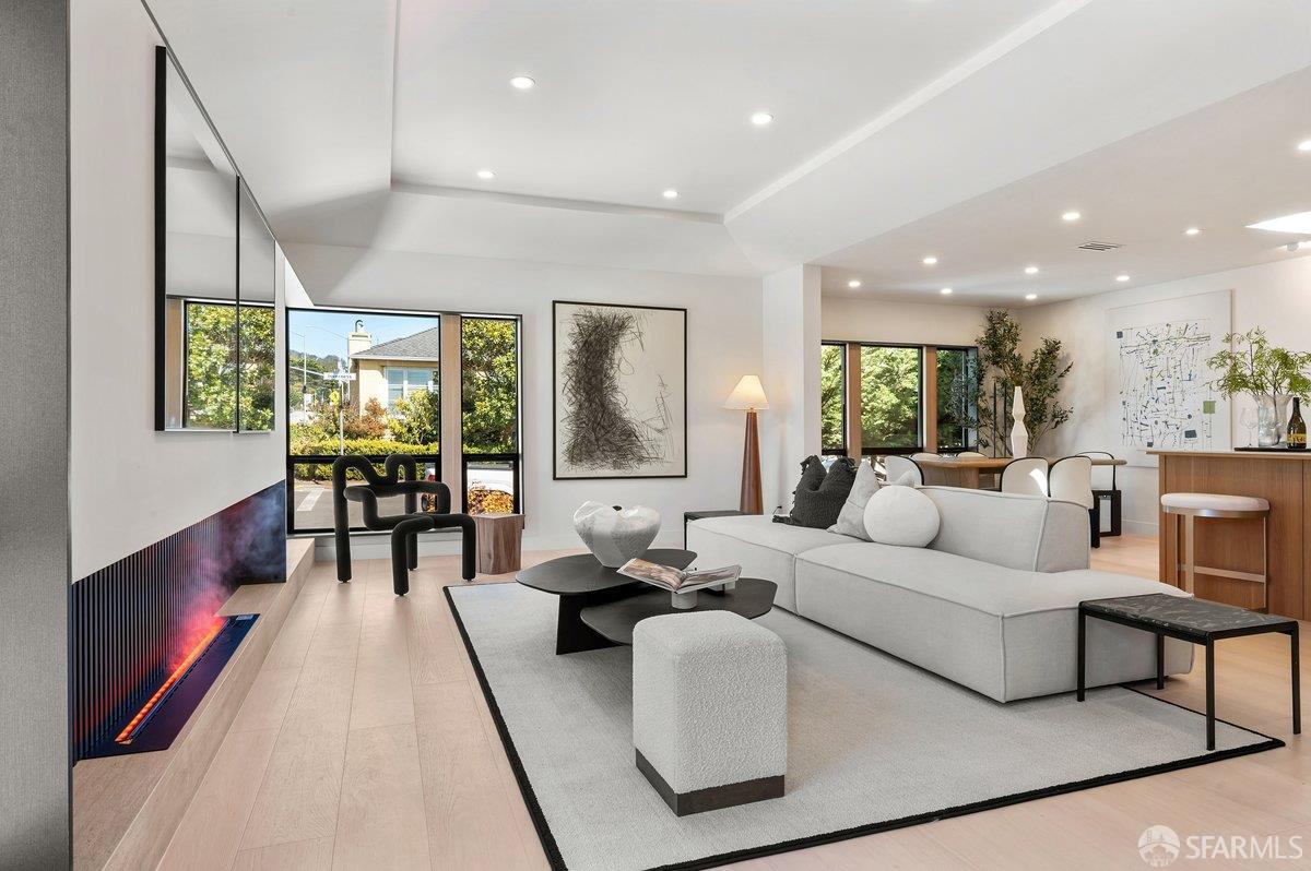 1101 Sloat Boulevard