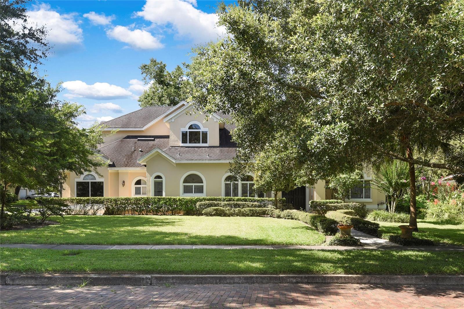 1879 SUNSET DRIVE