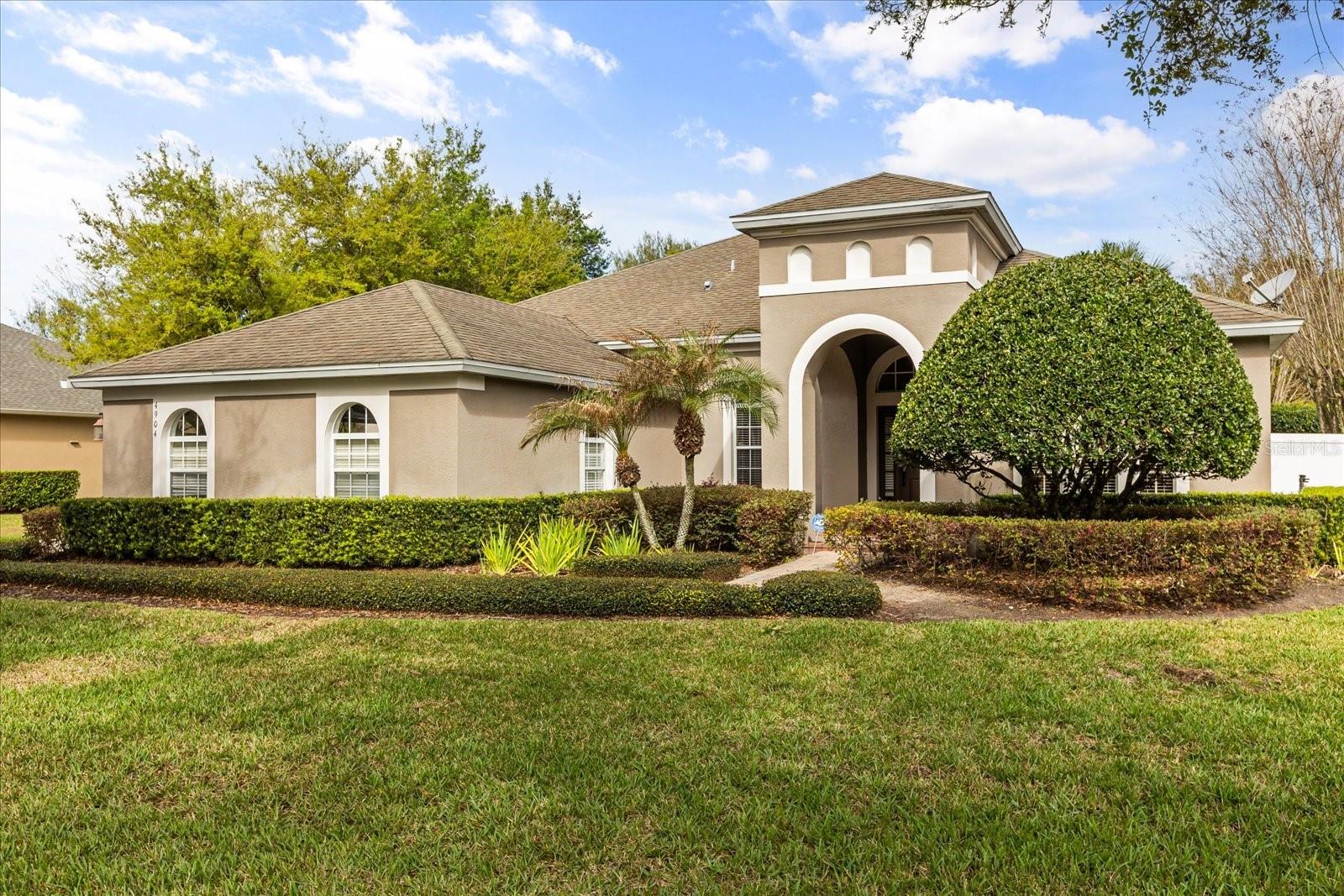 4904 LEGACY OAKS DR