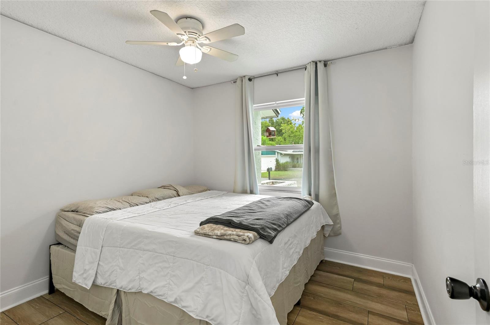 872 FALKIRK DR