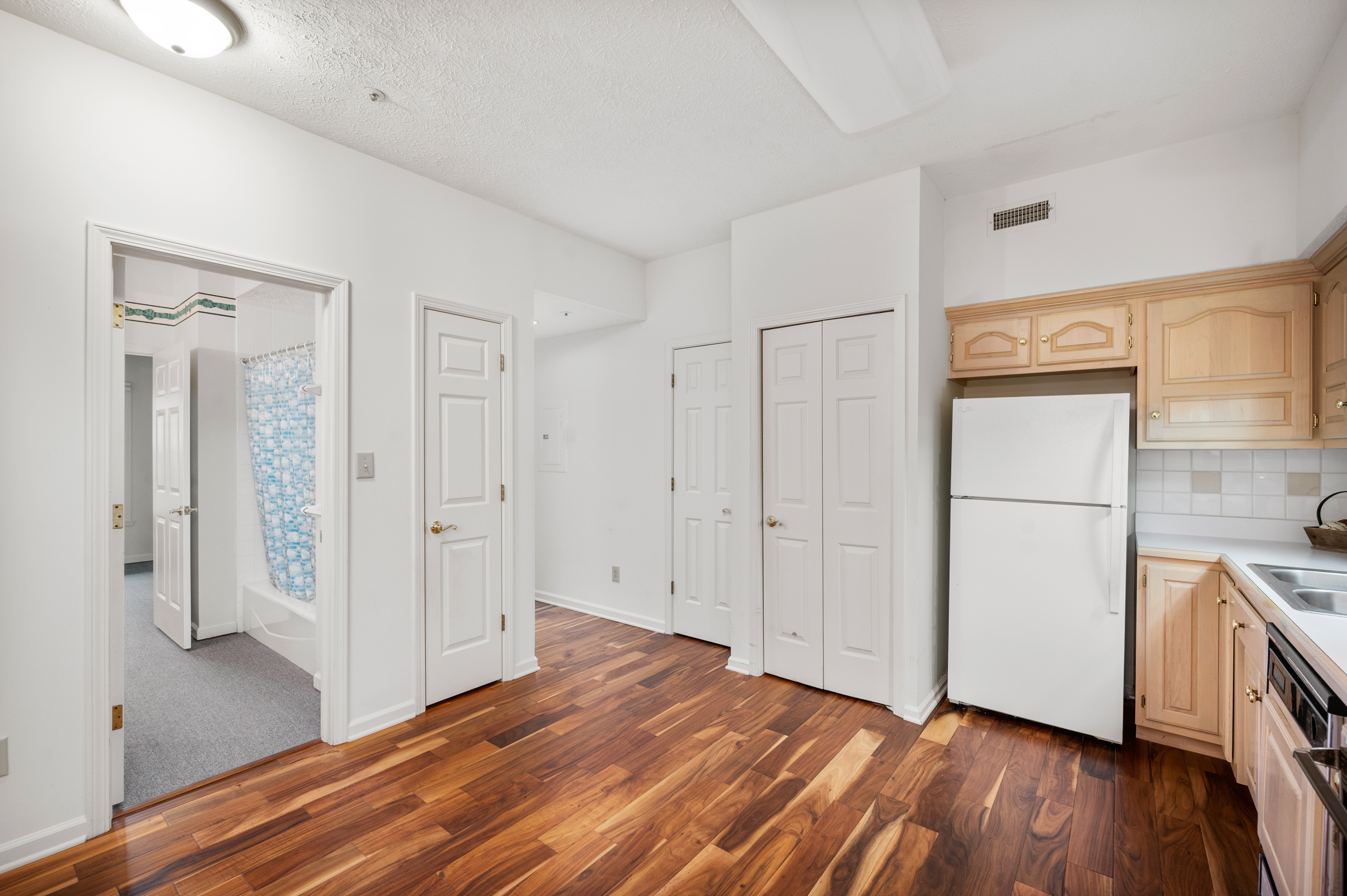 7601 Newport Bay Drive Unit: UNIT 120