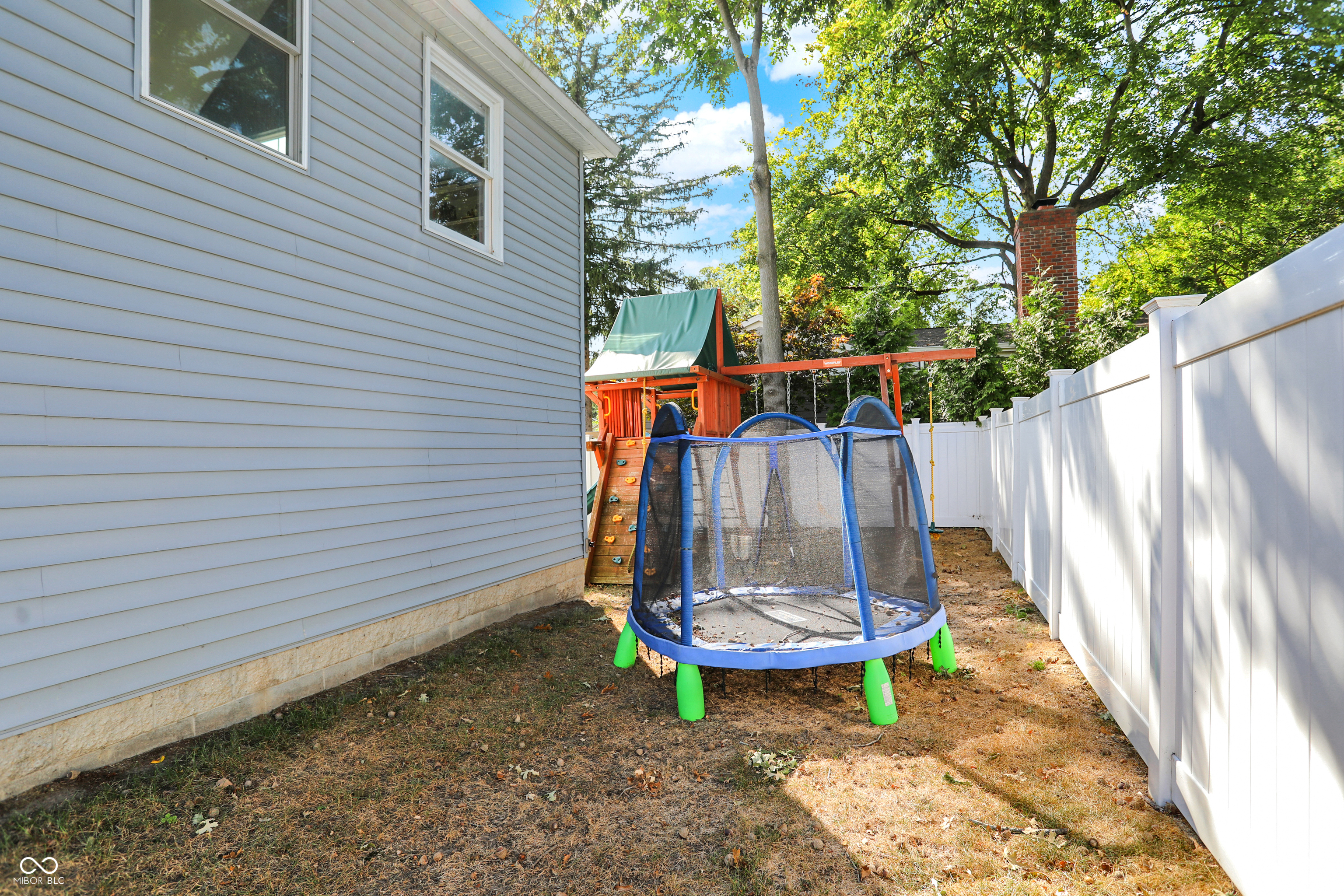140 N 1st Street