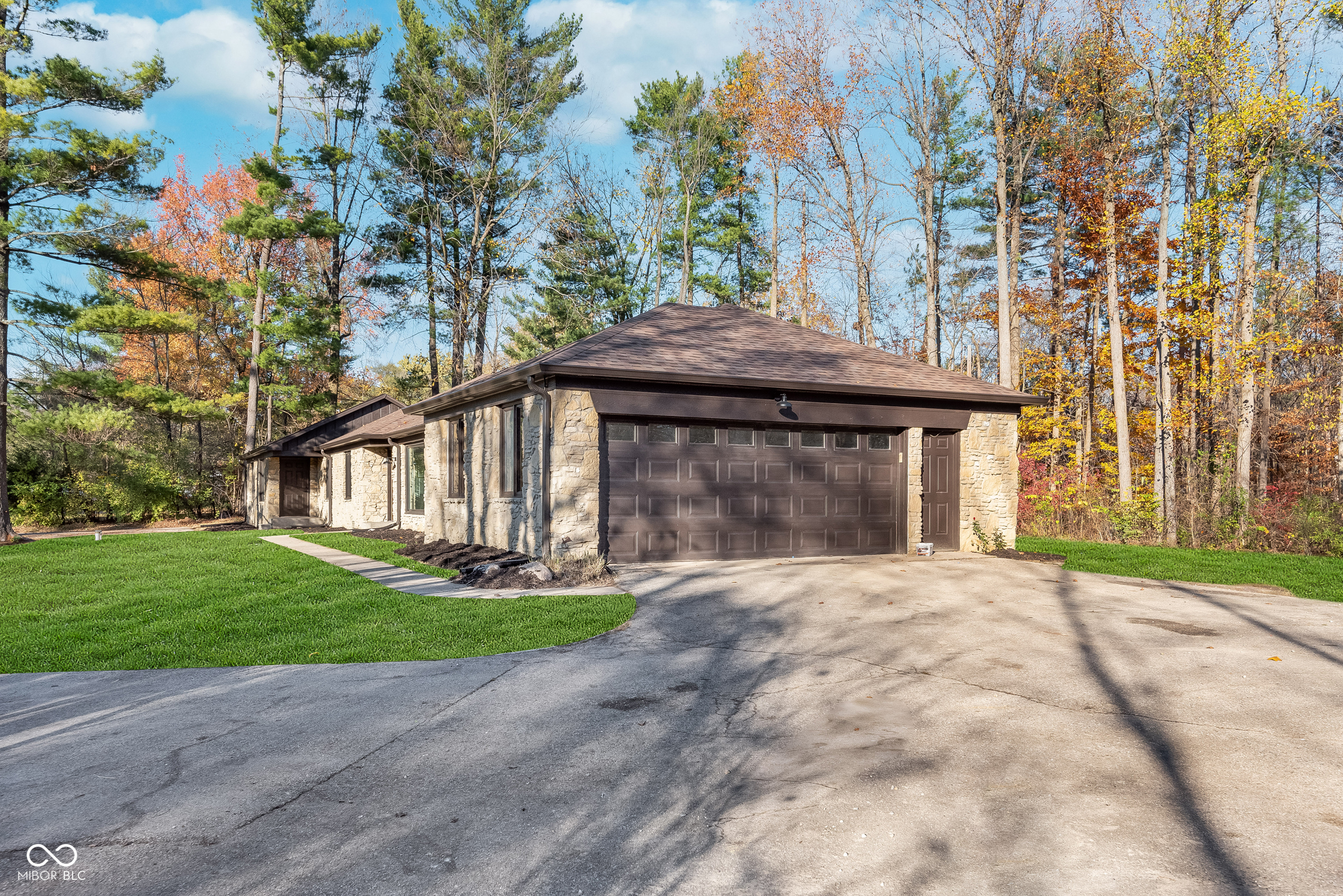 10875 Willowmere Drive