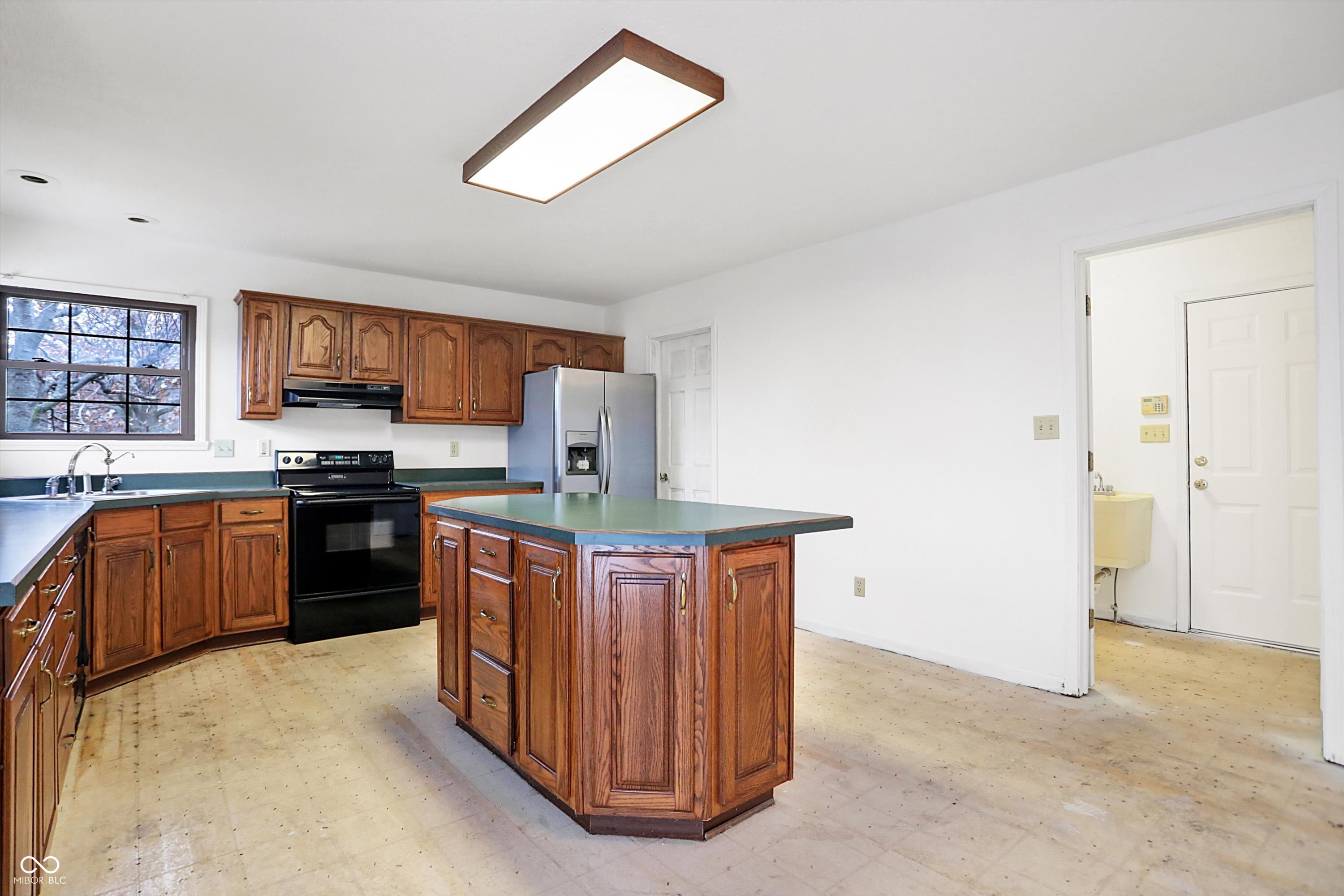 3733 N County Road 900 E