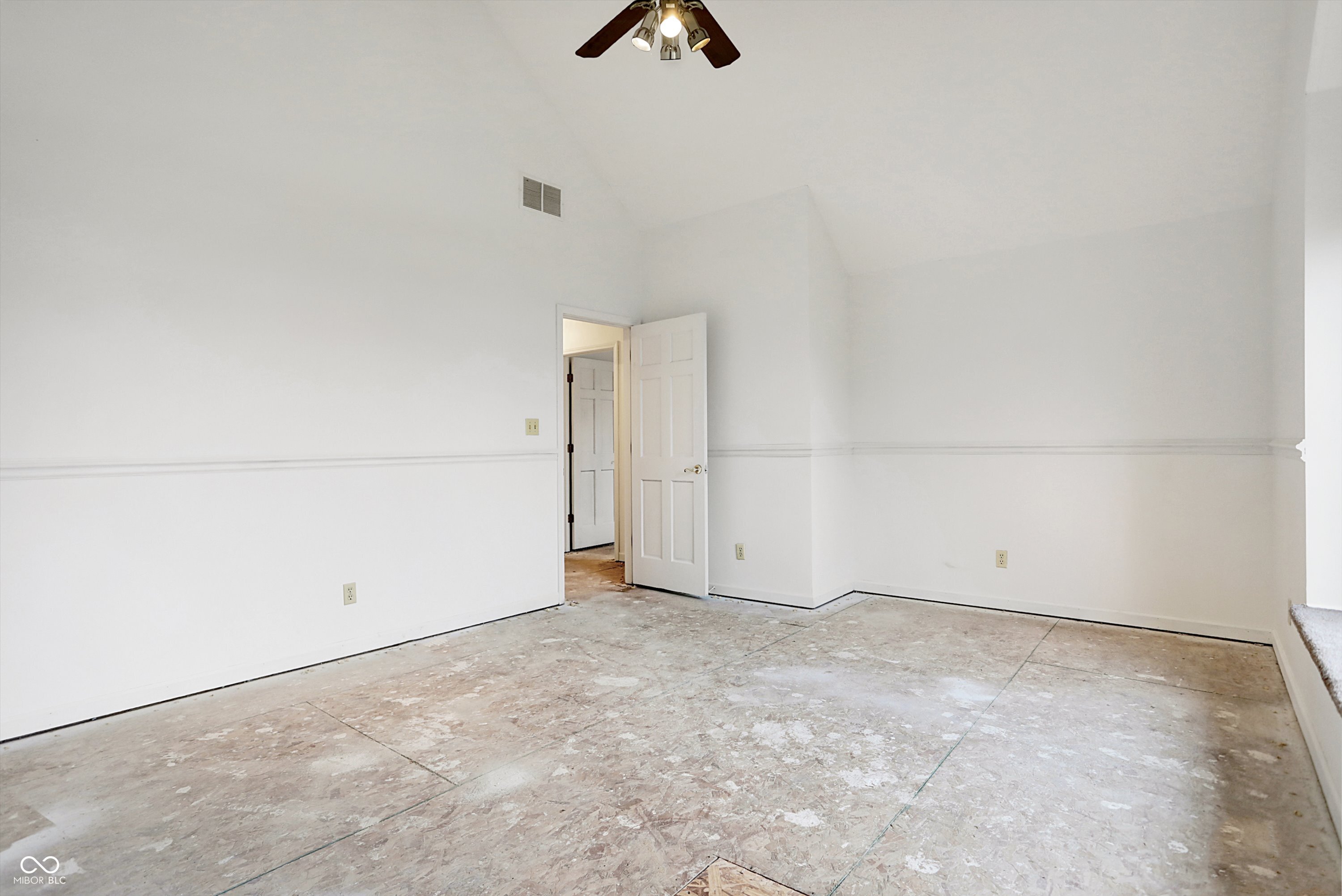 3733 N County Road 900 E