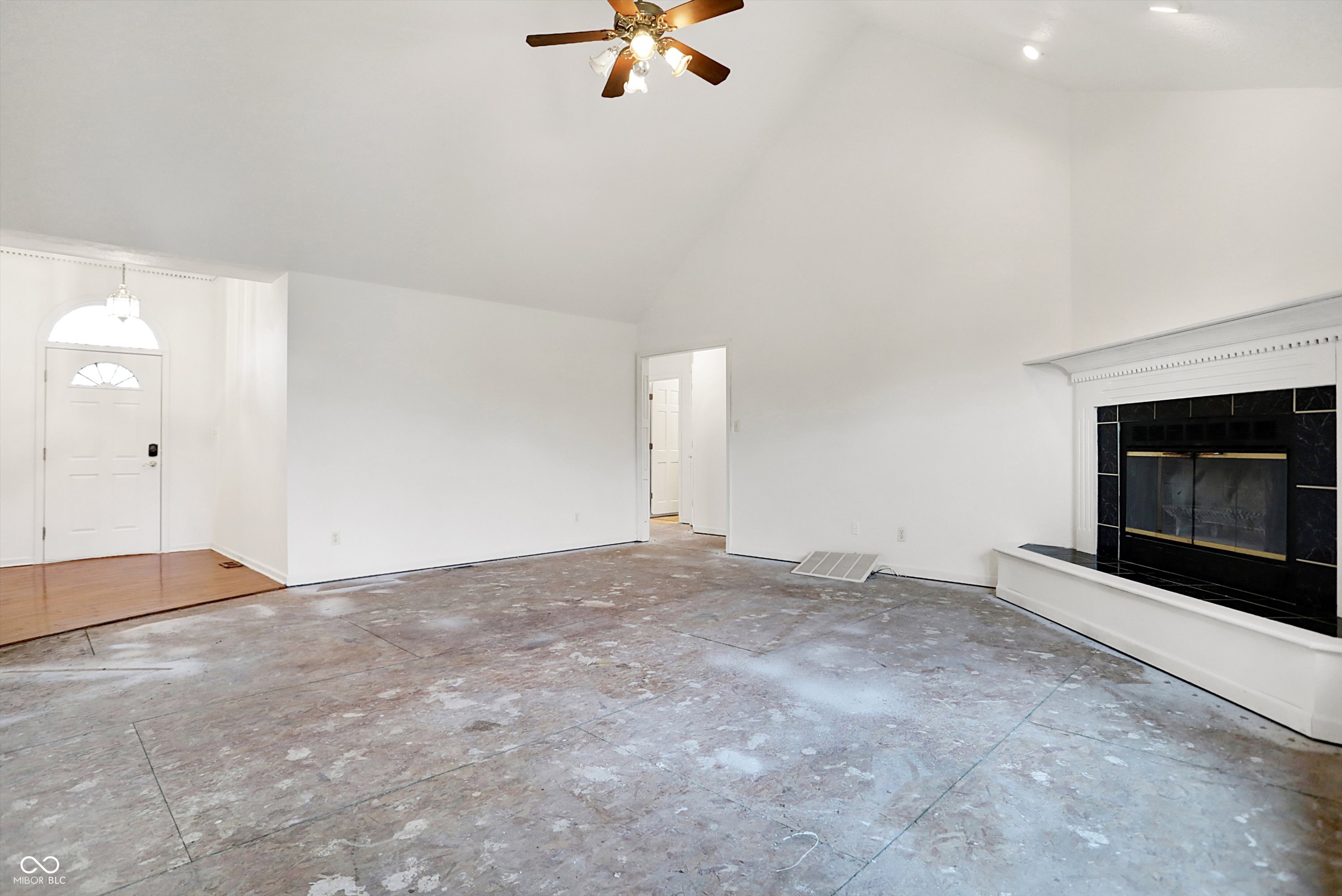 3733 N County Road 900 E