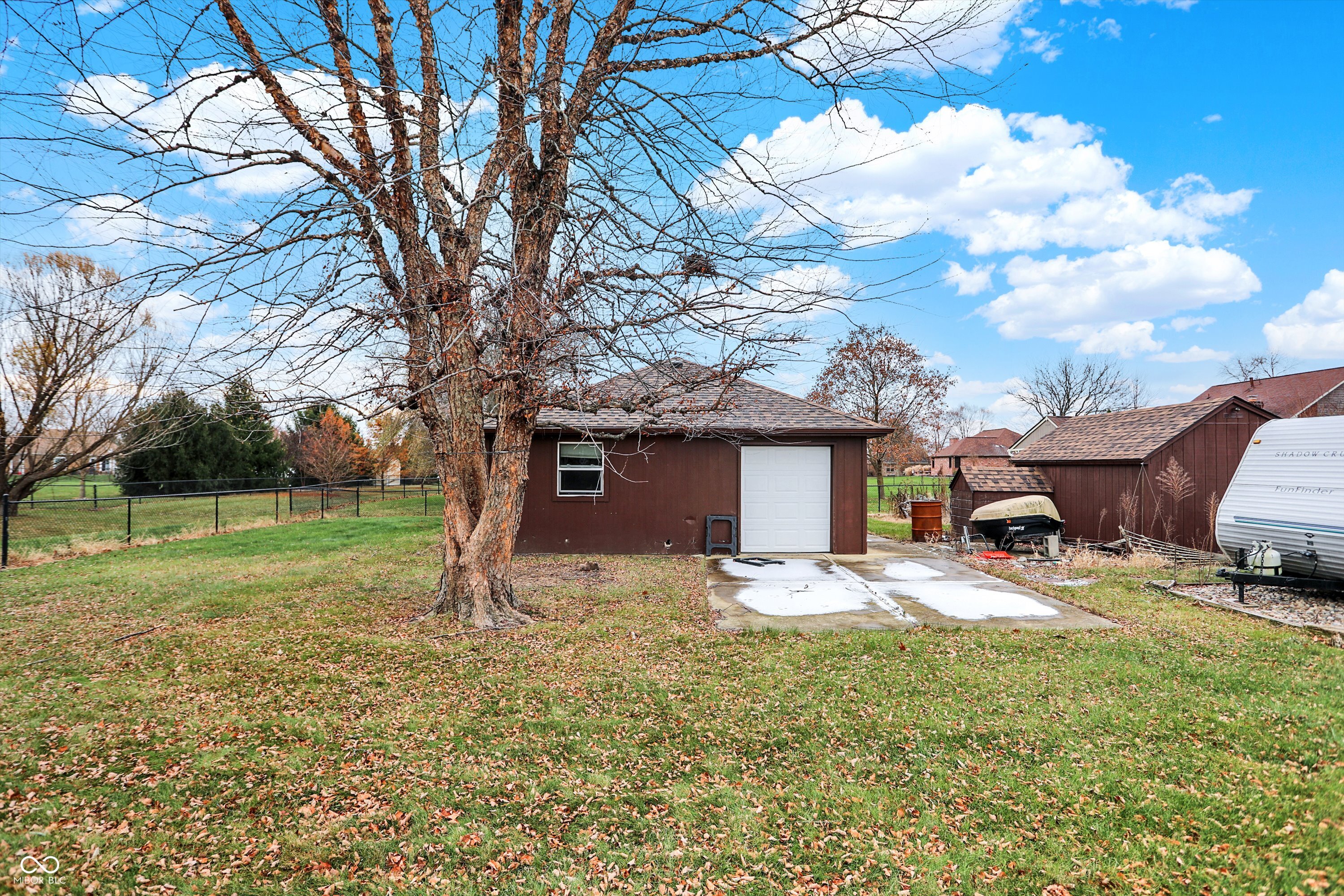 3733 N County Road 900 E