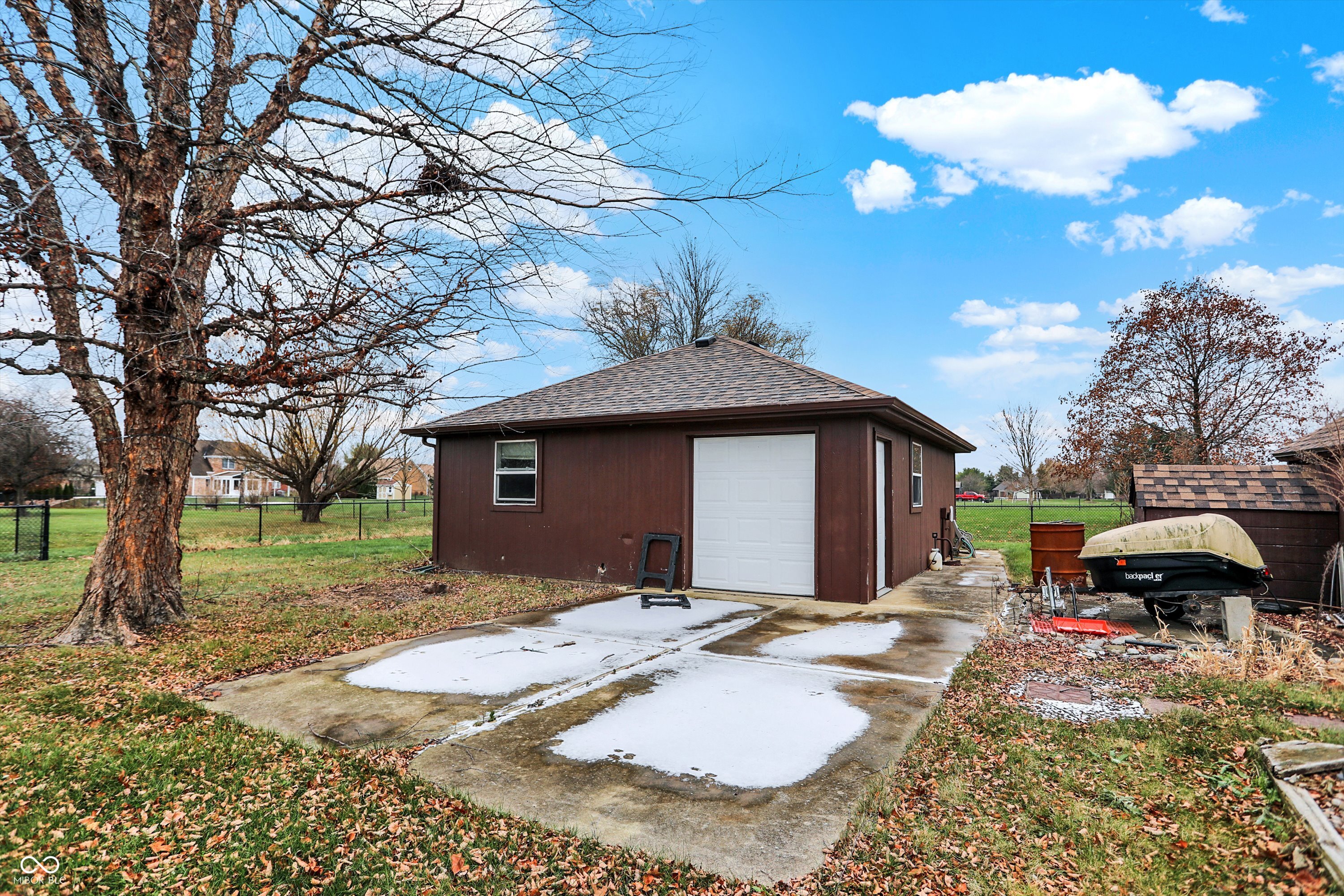 3733 N County Road 900 E