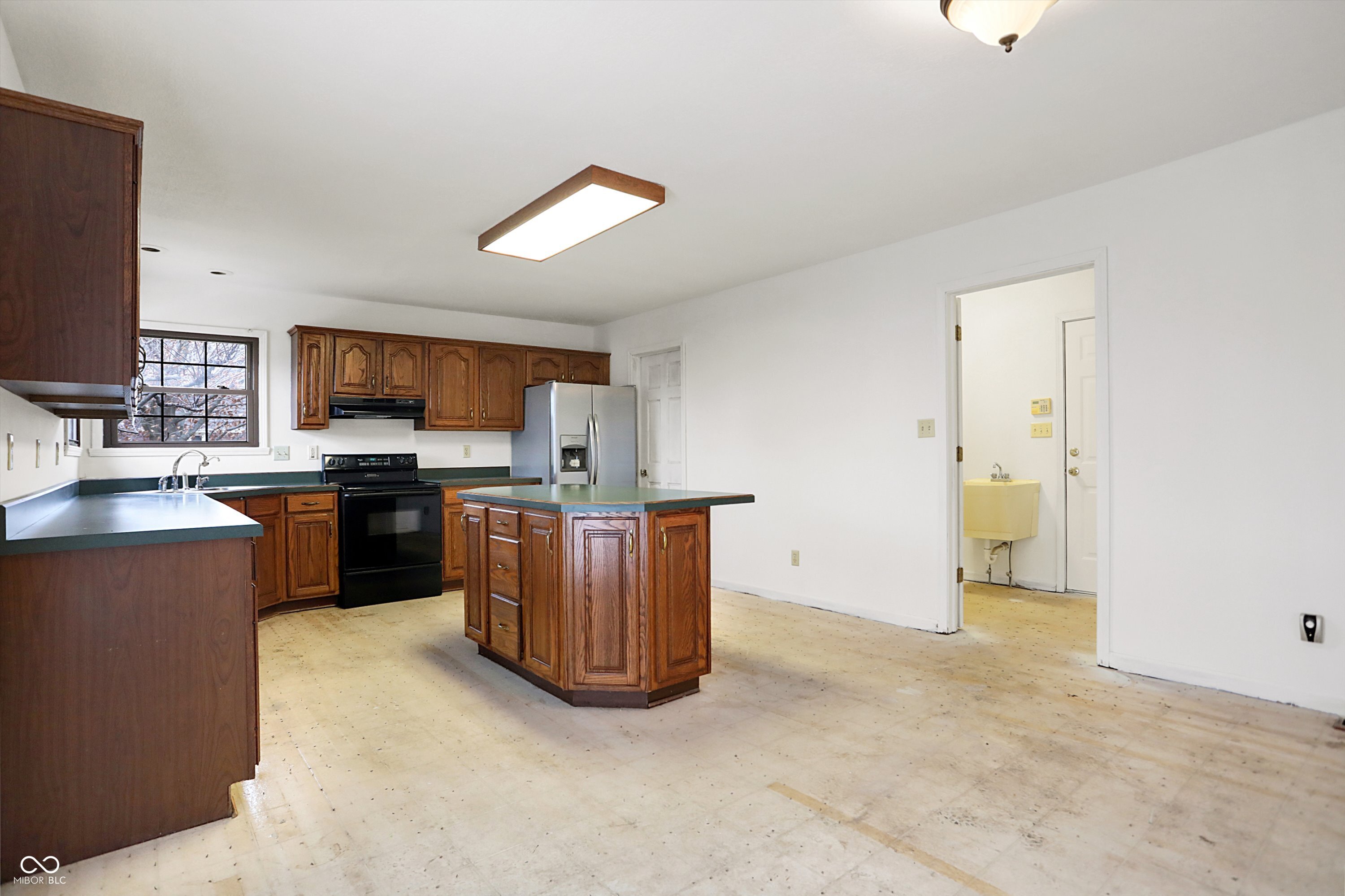 3733 N County Road 900 E