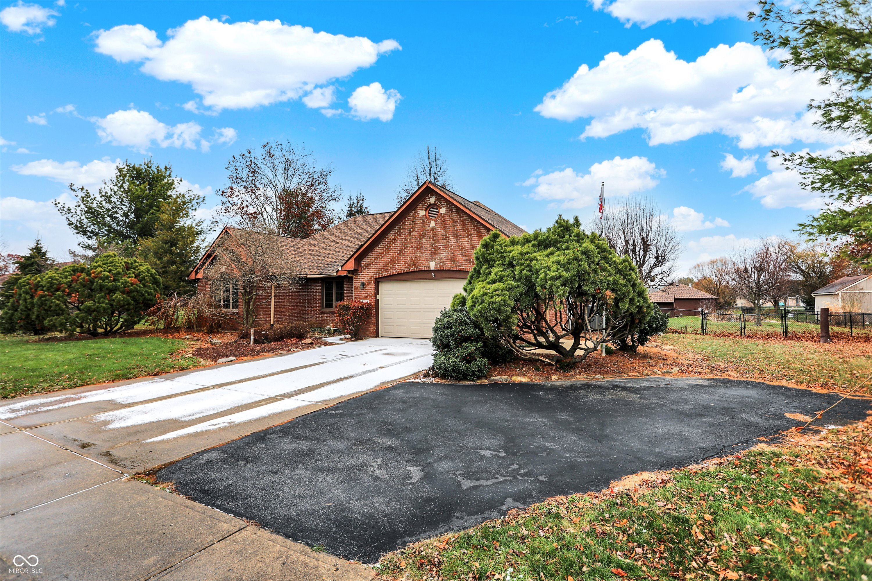 3733 N County Road 900 E