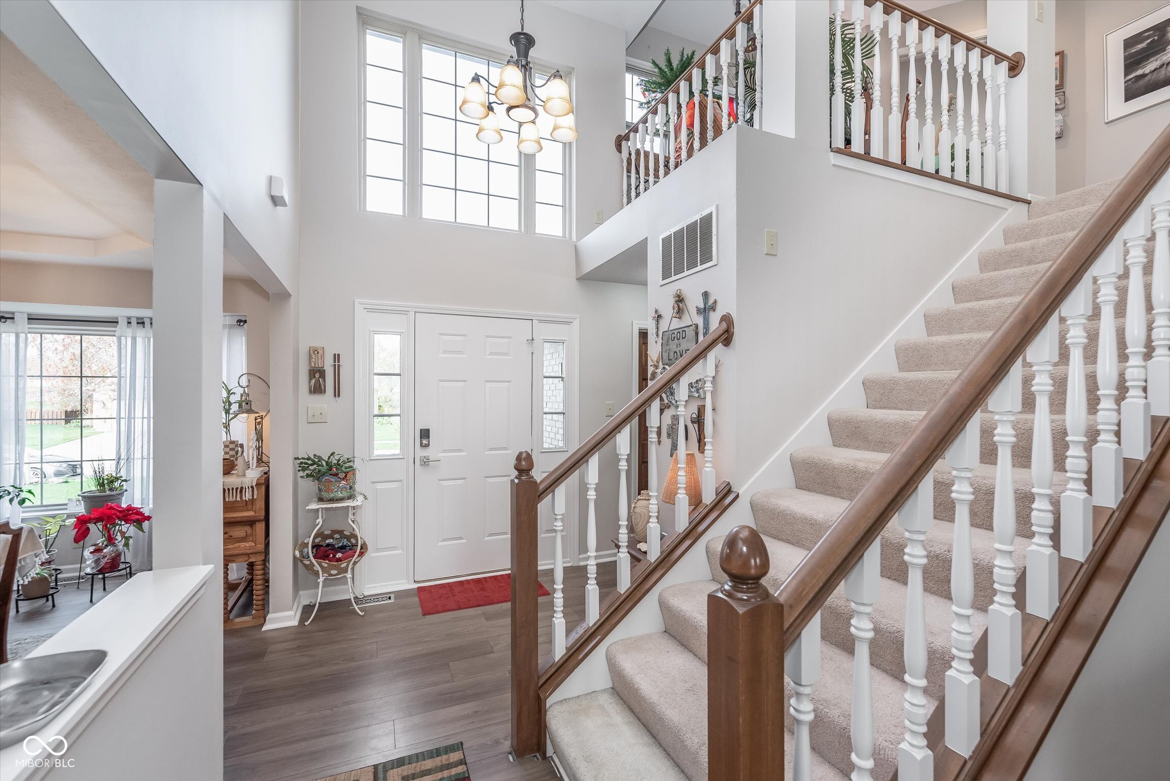 10518 Greenway Drive